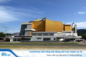  Ngắm trung tâm hòa nhạc mạ vàng mang thiết kế hình vương miệng