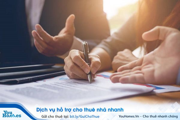 Về nguyên tắc khi hai bên đã thỏa thuận với nhau về nội dung trong hợp đồng thì phải có nghĩa vụ thực hiện theo đúng thỏa thuận được quy định trong hợp đồng đó.