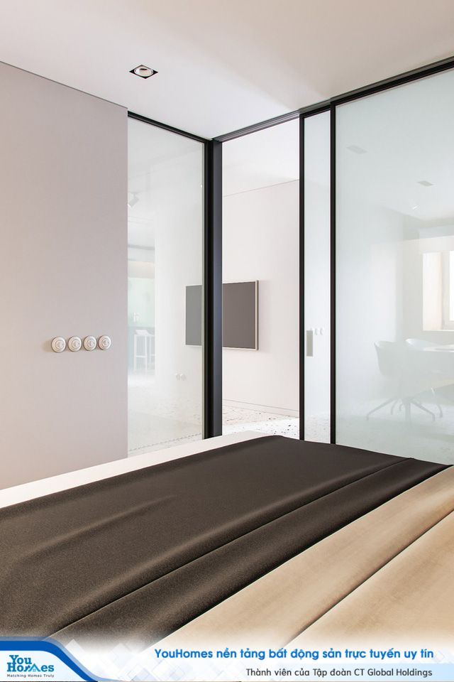 Căn hộ hiện đại sử dụng nhiều màu sắc bất ngờ - Ảnh 10.