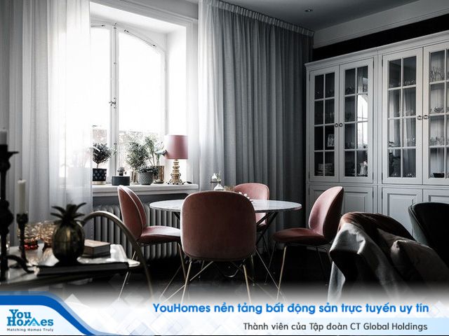 Căn hộ rộng 61m² đẹp bí ẩn, sang trọng nhờ bài trí sắc màu trung tính vô cùng ăn ý - Ảnh 2.