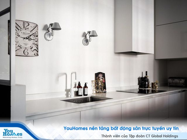 Căn hộ rộng 61m² đẹp bí ẩn, sang trọng nhờ bài trí sắc màu trung tính vô cùng ăn ý - Ảnh 8.