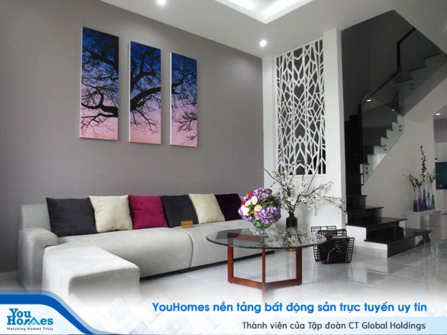 Mẫu nhà phố 80m2 chi phí 1 tỷ đồng đẹp nổi bật, cuốn hút - Ảnh 2.