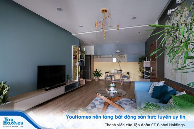 Căn hộ thoáng đãng, ngập tràn sắc xanh khiến mọi người mê mệt - Ảnh 1.