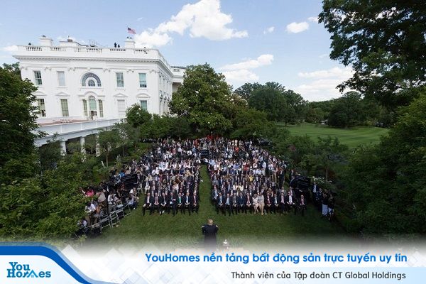 Một cuộc họp báo trong Vườn hồng Nhà Trắng vào ngày 1 tháng 6 năm 2017.