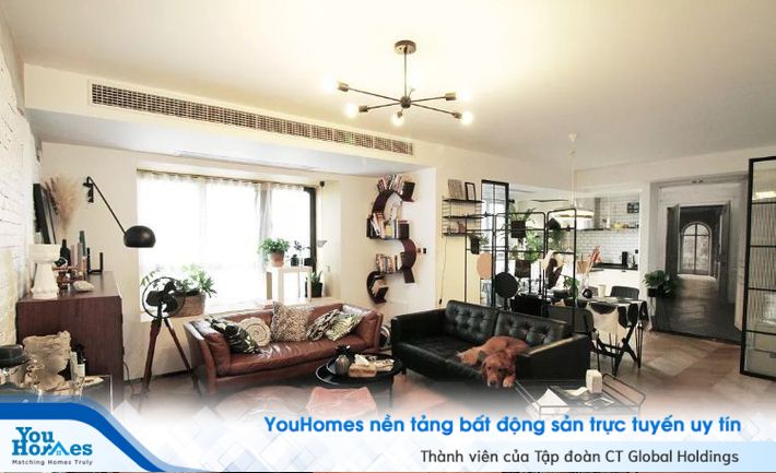 Ngôi nhà với vẻ đẹp giản dị, bình yên.