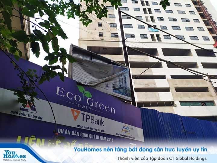 Dự án Eco Green mới hoàn thành phần thô vào tháng 6/2019, hiện tại đang dừng thi công.