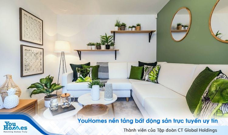 Căn phòng nhỏ xinh mang phong cách Rustic cực ấn tượng. Các hình ảnh thiên nhiên lặp đi lặp lại mang đến cảm giác tự do, phóng khoáng bất chấp không gian hẹp. Cây xanh luôn là giải pháp khi bạn muốn tô điểm bất kỳ không gian nào..