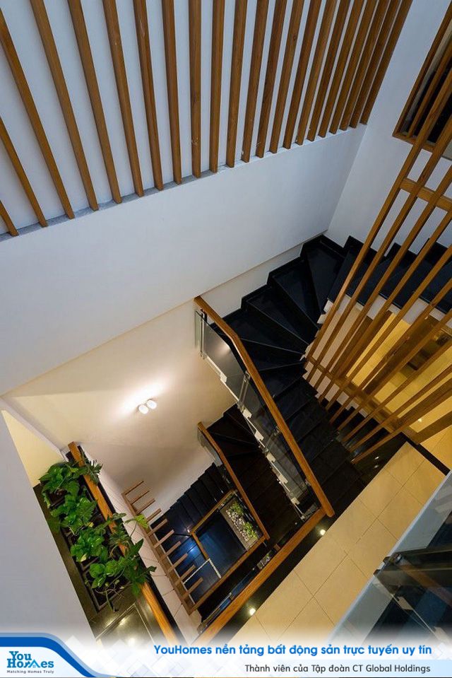 Nhà ống 4 tầng, mặt tiền hẹp vẫn đẹp long lanh - Ảnh 10.