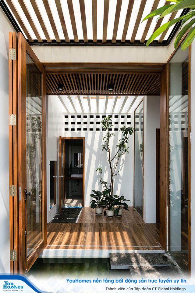Tuyệt chiêu giúp ngôi nhà ở Quảng Nam quanh năm mát rượi - Ảnh 2. Tuyệt chiêu giúp ngôi nhà ở Quảng Nam quanh năm mát rượi - Ảnh 2.