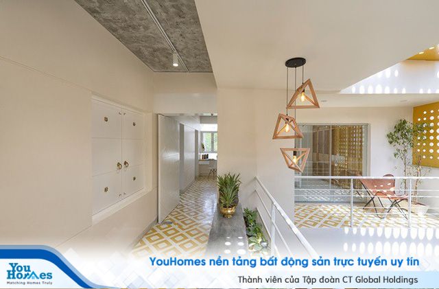 Nhà hẹp nổi bật sang trọng, nhìn đâu cũng thấy vườn xanh mướt - Ảnh 5.