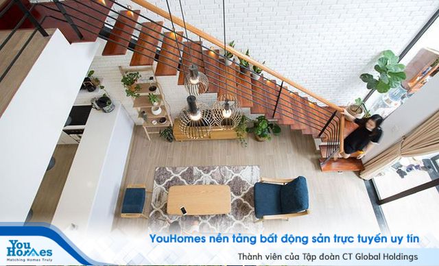 Nhà phố 2 tầng khoảng 1 tỷ đẹp mê mẩn với thiết kế gây ấn tượng mạnh - Ảnh 2.