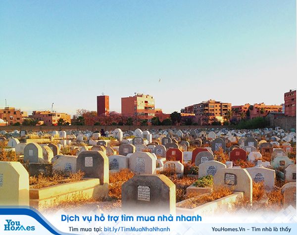 Cần tránh những ngôi nhà gần nghĩa trang.