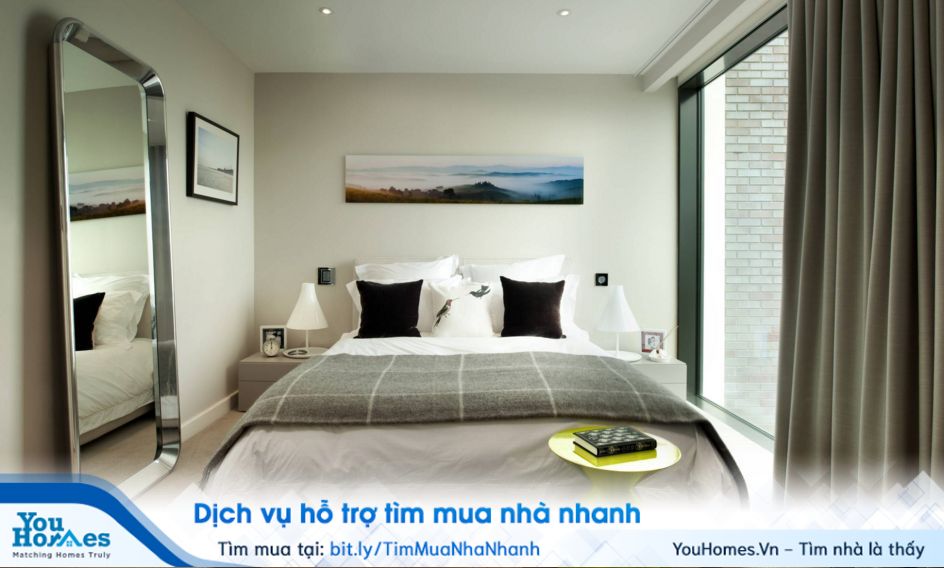 Hướng kê giường ngủ phải lệch với cửa sổ và cửa ra vào.