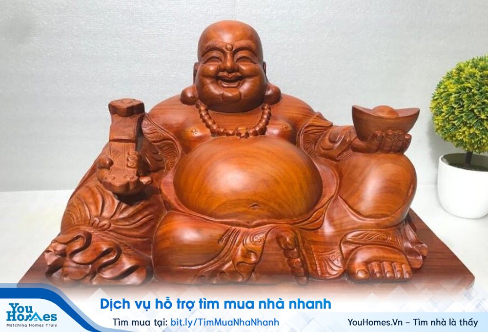 Phòng khách nhà bạn chưa có tượng Phật Di Lặc thì đó sẽ là một sự thiếu xót to lớn.