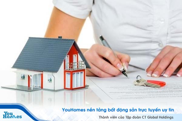 Nộp hồ sơ khai thuế.