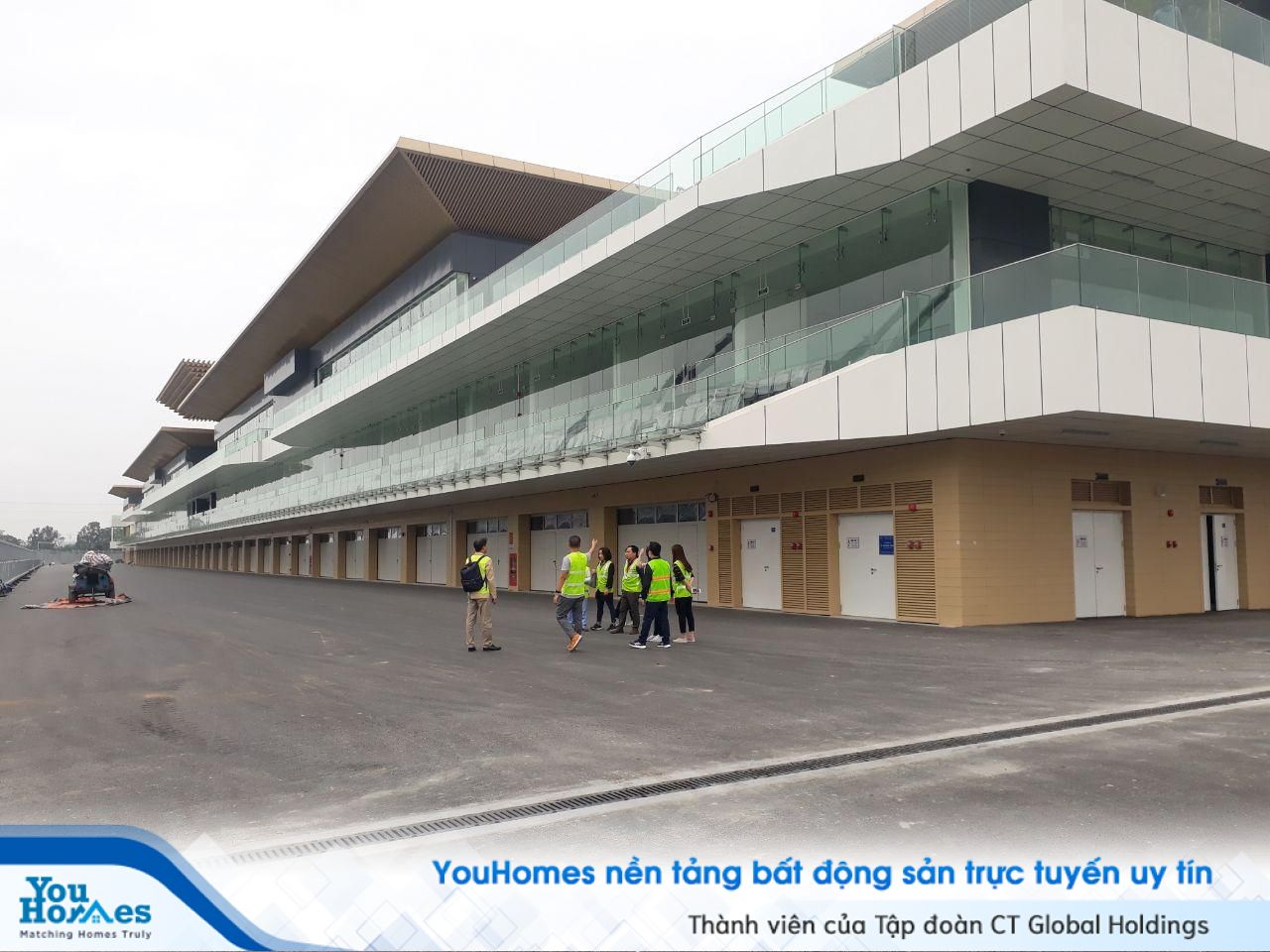 Tòa nhà Pit - trung tâm điều hành cuộc đua. 