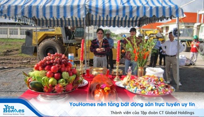 Khi làm lễ đổ mái nhà, cất nóc nhà, đồ lễ cần chuẩn bị cũng không quá phức tạp nhưng luôn cần sự tươm tất và chỉnh chu.