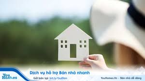 Vị trí đất nằm giữa 2 ngọn núi là một vị trí "hiểm", tiềm ẩn nguy cơ sạt lở tương đối cao.