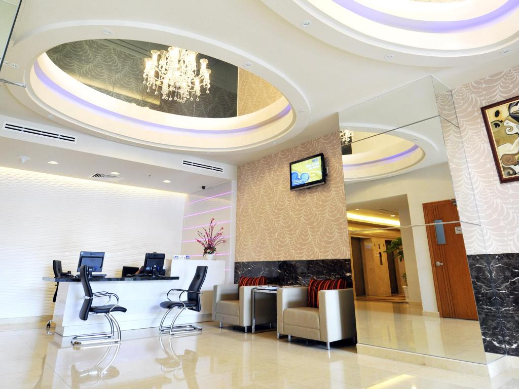 WMC TOWER - Mayfair Suites