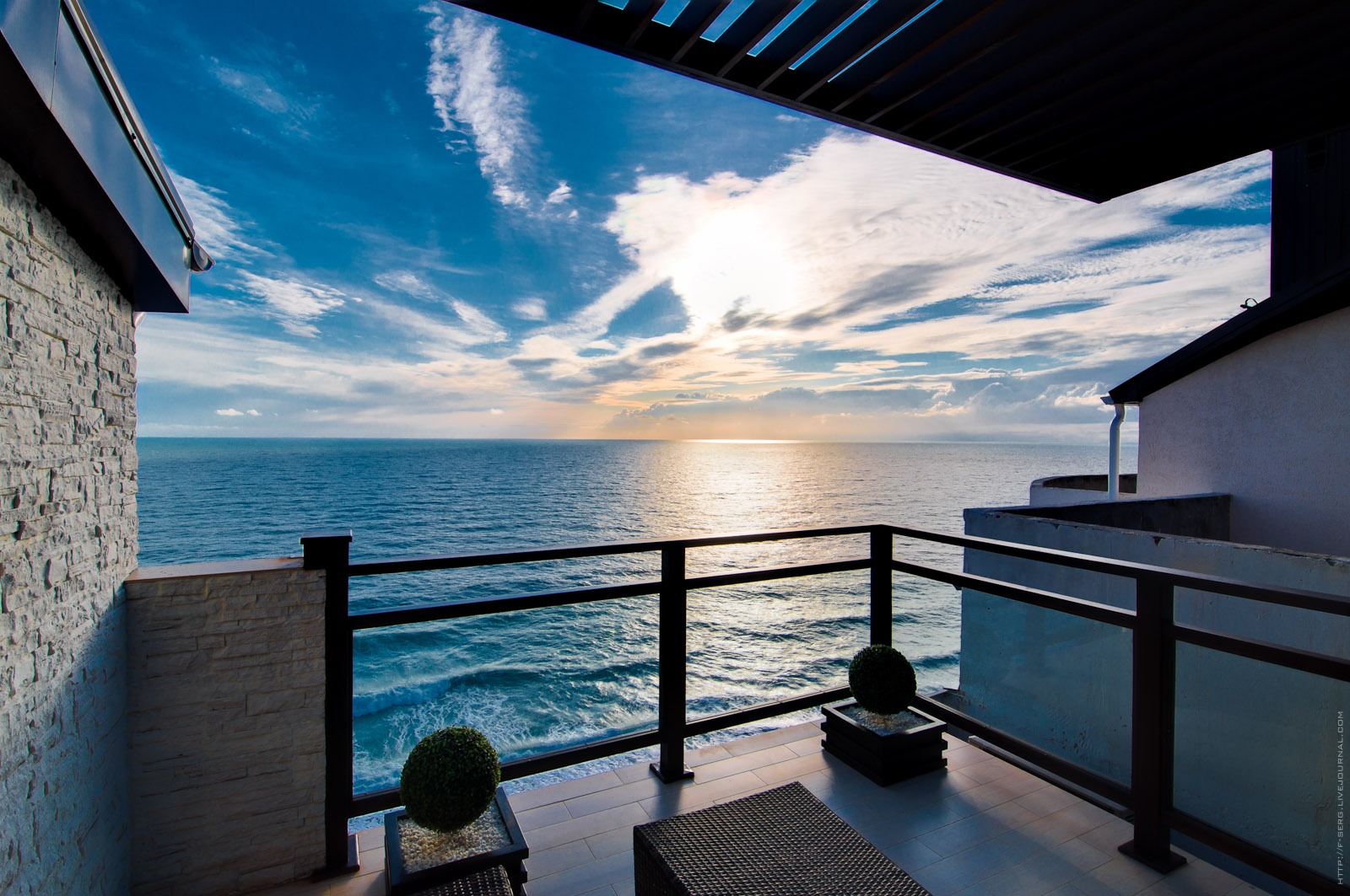 Khu căn hộ biển The Ocean Apartment
