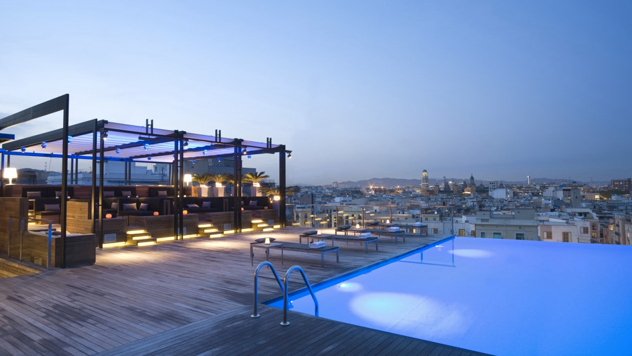 Tổ hợp khách sạn và căn hộ cao cấp Movenpick Hotels & Residences – Risemount Apartment Da Nang