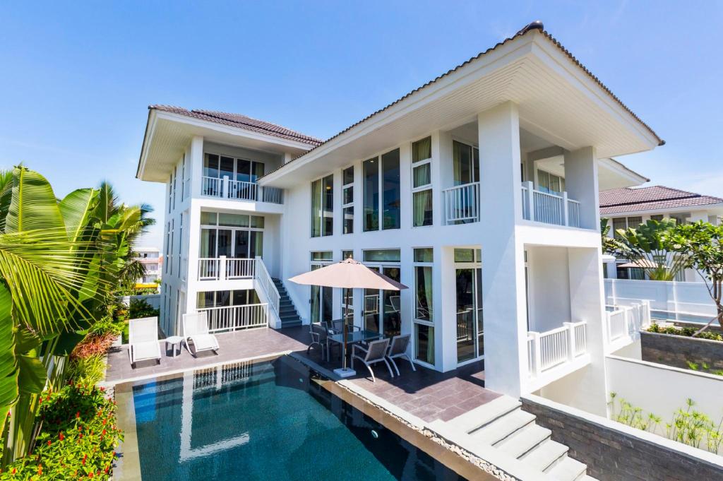 Premier Village Danang Resort