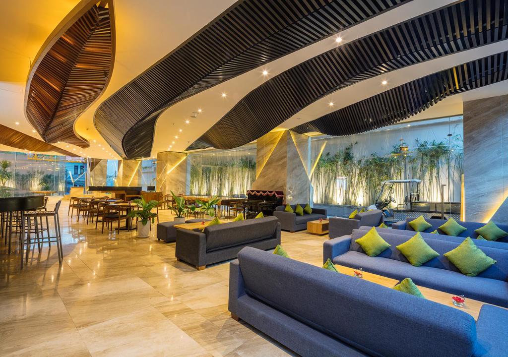 Khu căn hộ và khách sạn Maple Nha Trang