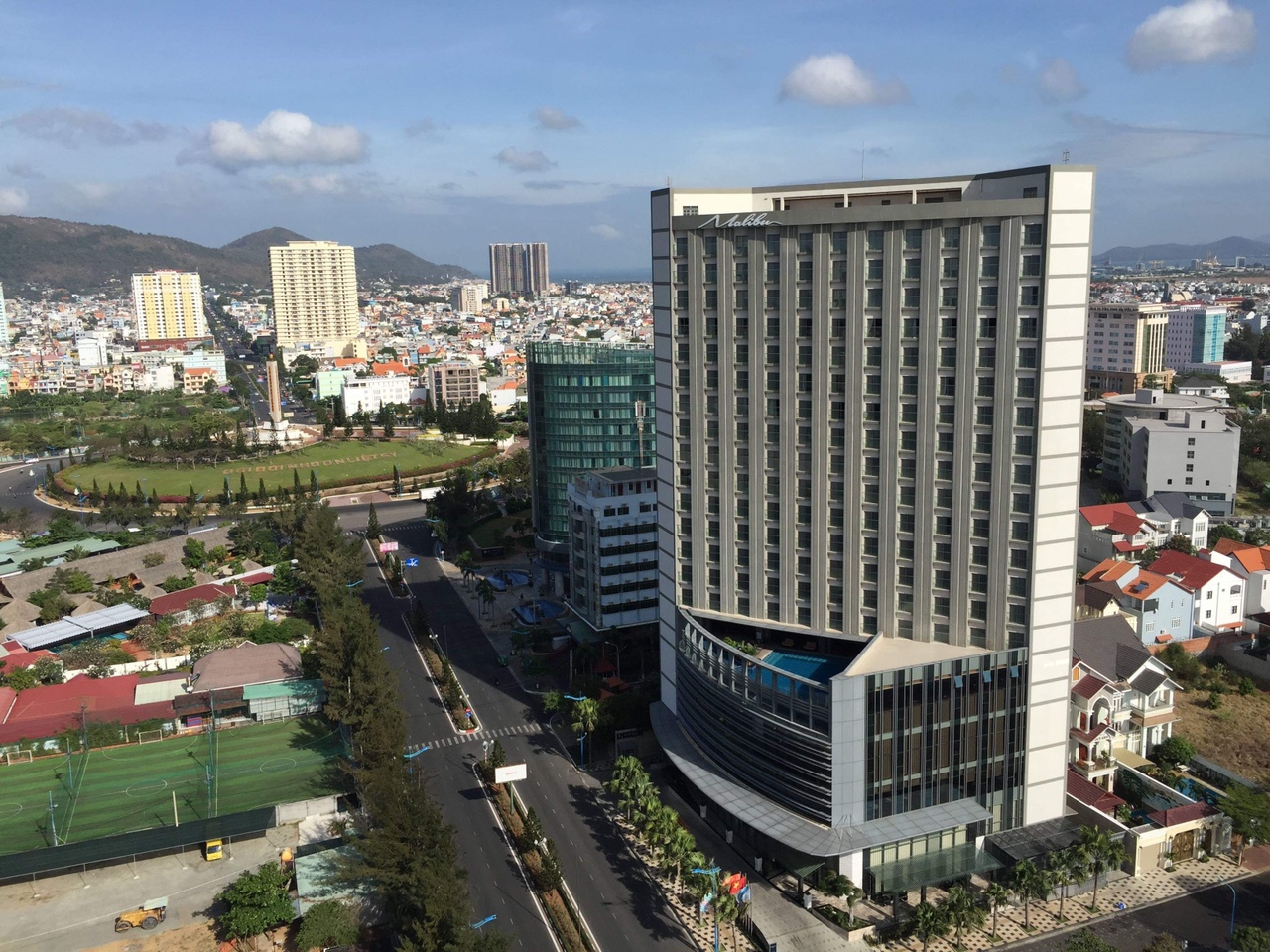 Cao ốc Dịch vụ Du lịch Sơn Thịnh 2